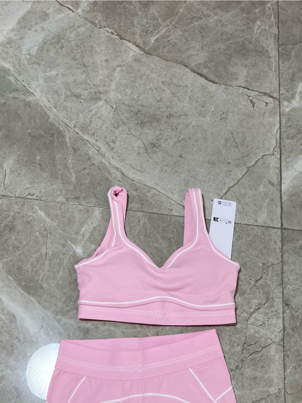 ALO Yoga Light Pink Seamless Leggings & Crop Bra Set - Picture 5 of 5